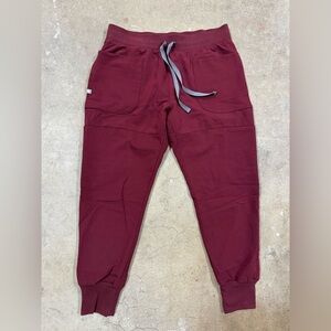 Figs Women’s Scrub Pants Burgundy Petite